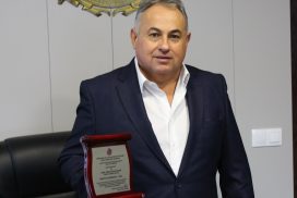 Кметът на Община Доспат получи приз "Най-добър социален партньор – кмет" от Синдиката на българските учители
